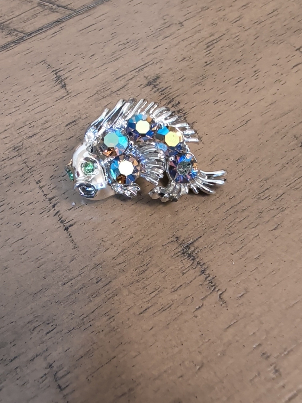 AB Fish Brooch - Picture 4 of 4